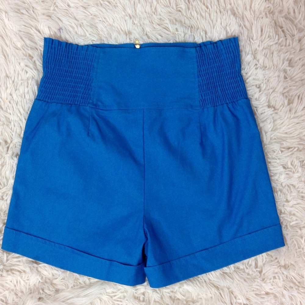Shorts - Picture 2 of 8